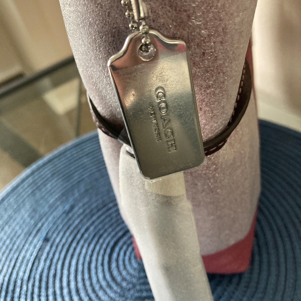 *SOLD-COACH LEATHER Andy Crossbody/Tote horse & Carriage NWT! GORGEOUS RASPBERRY - Picture 7 of 9